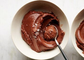 mousse de chocolate com flor de sal