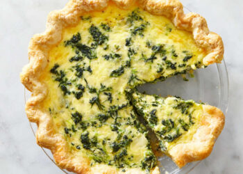 tarte de queijo e espinafres