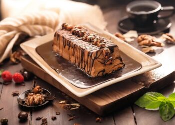 Semifrio de chocolate e café