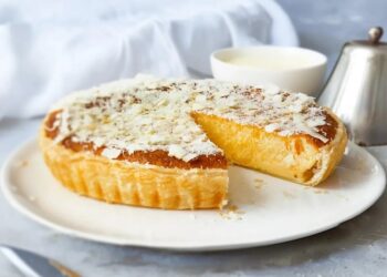 Tarte de coco e laranja