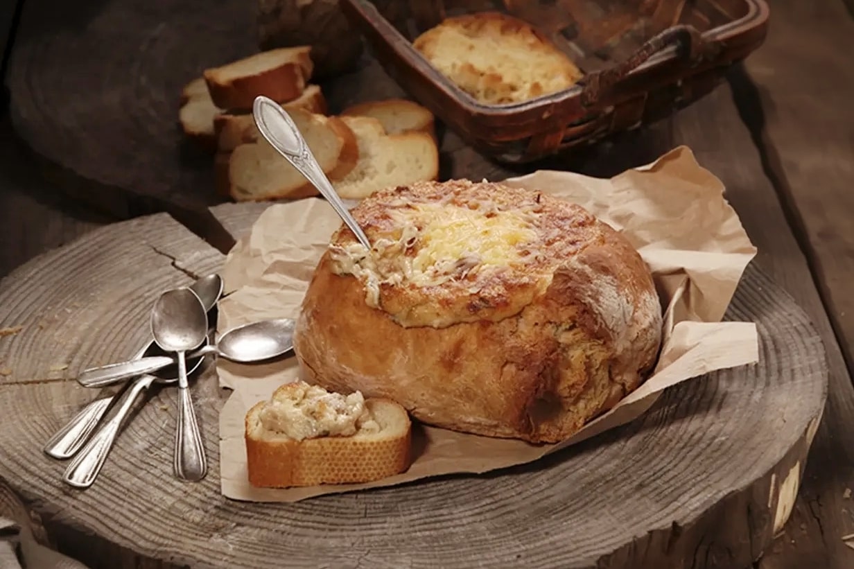 Pão recheado com farinheira