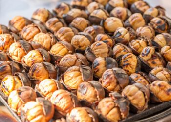 Castanhas assadas no forno com alecrim