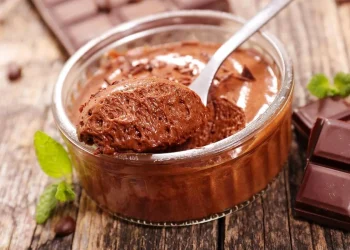 Mousse de chocolate à moda antiga