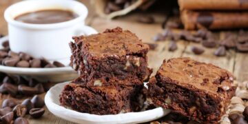 Brownies de chocolate e café
