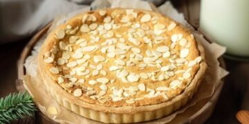 Tarte de leite com amêndoas