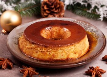 Pudim de pão com canela