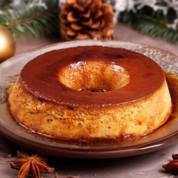 Pudim de pão com canela