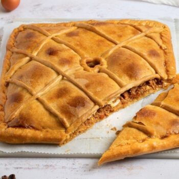 Empanada galega de atum