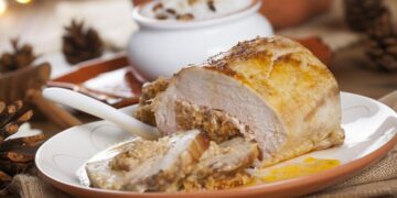 Lombinho de porco recheado com alheira e bacon