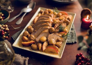 Lombo de porco recheado com castanhas e maçã