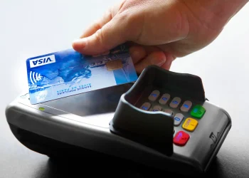 Como ter cartão Multibanco e conta grátis em 2025 (sem pagar anuidades)