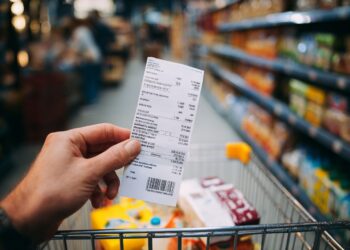 Este erro no supermercado que pode custar-lhe mais de 100 € por ano