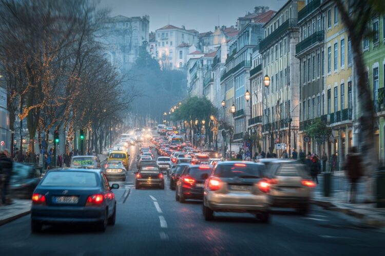 Se tem 60 anos e carta de condução esta regra vai obrigá-lo a pagar 27€