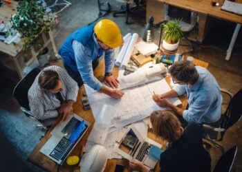 Ganhar mais de 2000€ sem licenciatura? Estas profissões mostram que é possível