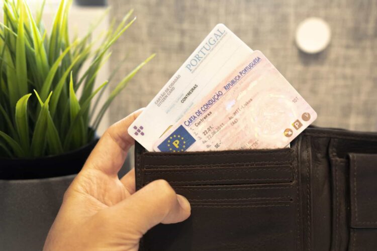 Verificar os pontos da carta de condução e evitar problemas inesperados? É isto que tem que fazer