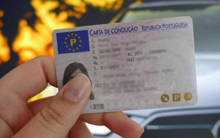 Perder a carta de condução pode ser um problema? Talvez não, se tiver a versão digital