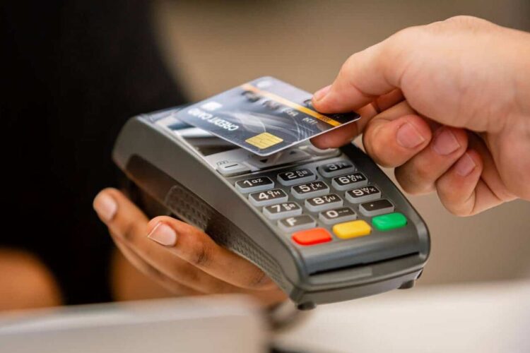 Pagamentos por Multibanco: os comerciantes podem mesmo impor um valor mínimo?