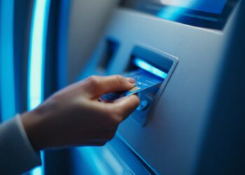 O Multibanco ficou com o seu cartão? Saiba como agir