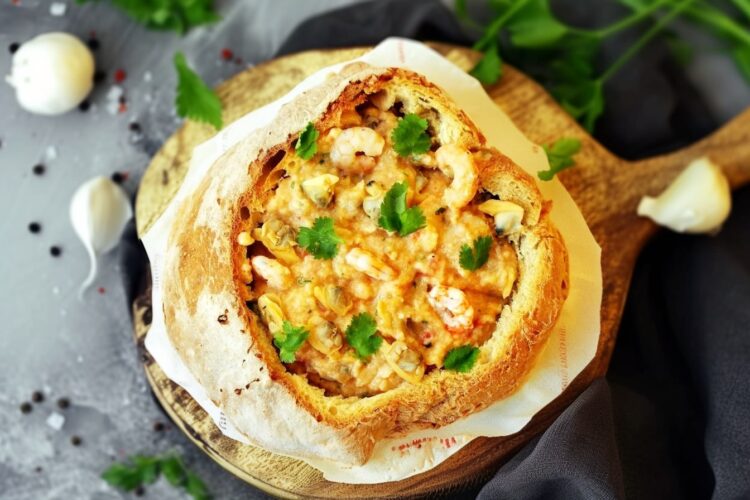 O truque simples para fazer pão recheado com camarão ainda mais saboroso