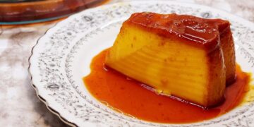 Truques e segredos para fazer um pudim de ovos à moda antiga perfeito