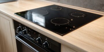 O erro que está a riscar a placa de indução sem dar conta