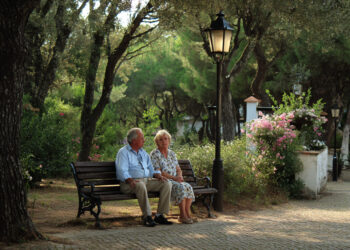 Reformados britânicos estão a escolher Portugal em vez de Espanha: o que explica esta mudança