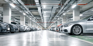 Estacionar mal em centros comerciais também dá multa: os erros mais comuns e as consequências