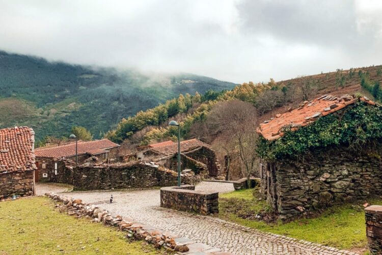 A aldeia da Serra da Lousã onde apenas vive uma pessoa
