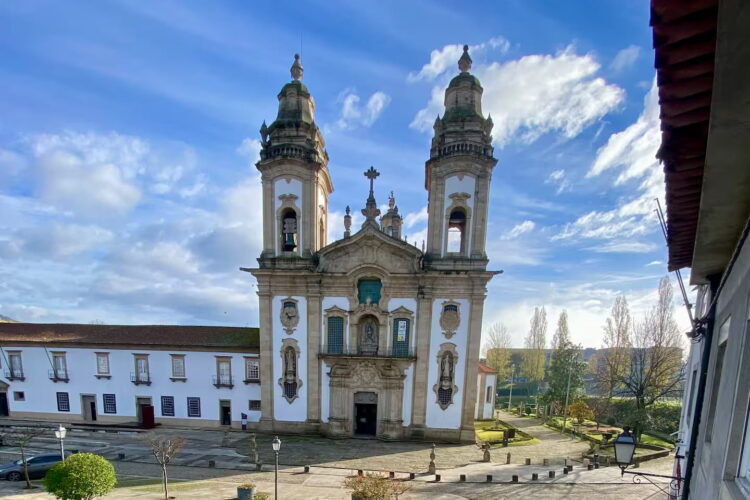 Mosteiro de São Miguel de Refojos: uma joia do barroco no Norte de Portugal