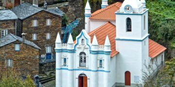 Igreja Matriz de Piõdão: uma das mais invulgares de Portugal