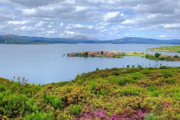 Provavelmente, a aldeia mais bonita de Trás-os-Montes
