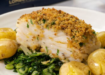 Bacalhau com broa: os segredos de um clássico bem feito