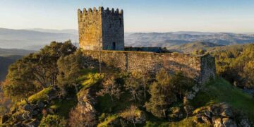 Castelo de Arnoia: a fortaleza que guardava o Norte de Portugal