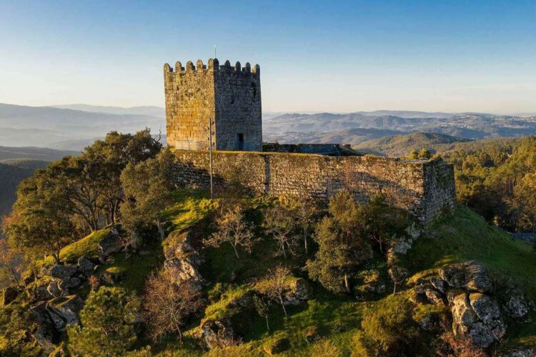 Castelo de Arnoia: a fortaleza que guardava o Norte de Portugal