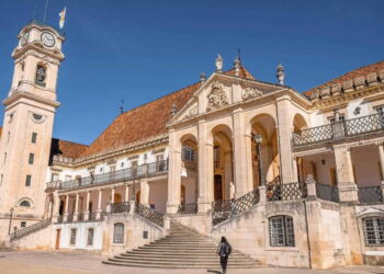 Este é o palácio mais antigo de Portugal