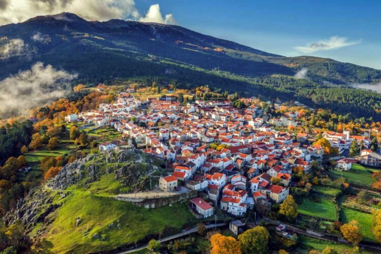 Provavelmente, uma das aldeias mais bonitas da Serra da Estrela