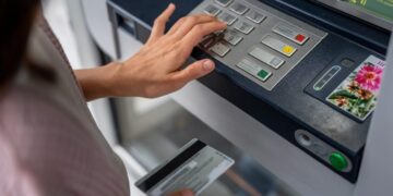 Multibanco: quando é que um levantamento pode afinal ter custos