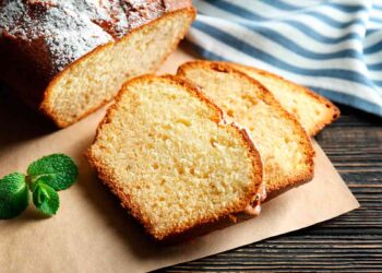 Truques e segredos para um bolo de iogurte húmido e leve