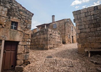 Uma das mais belas e desconhecidas aldeias históricas de Portugal