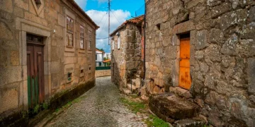 Fataunços: a aldeia esquecida do Centro de Portugal que o tempo (quase) não tocou