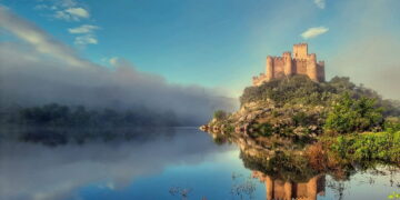 O castelo mais improvável de Portugal está numa ilha no meio de um rio
