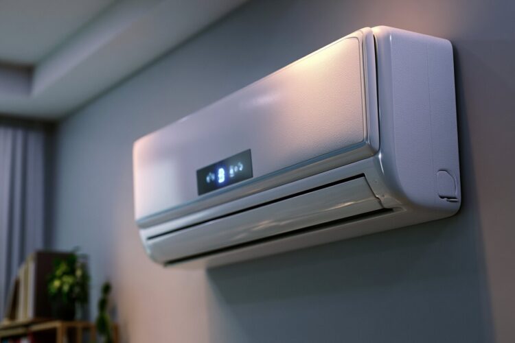 7 formas de manter a casa fresca no verão (sem ligar o ar condicionado)