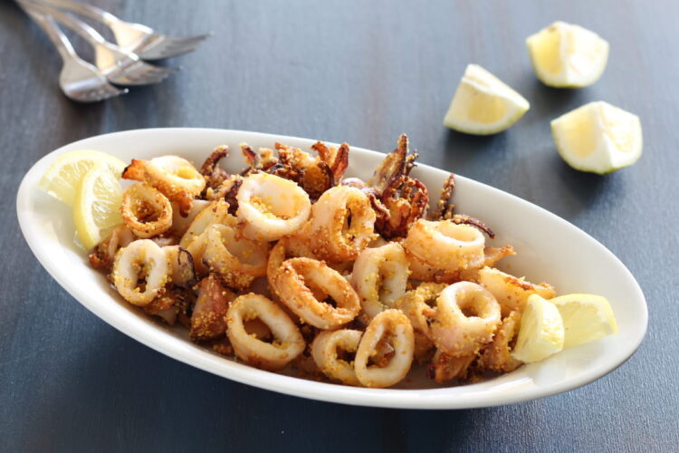 Lulas fritas à espanhola: um petisco perfeito para desfrutar com amigos