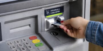 O PIN do Multibanco já não está tão seguro quanto parece - as técnicas de roubo que evoluíram