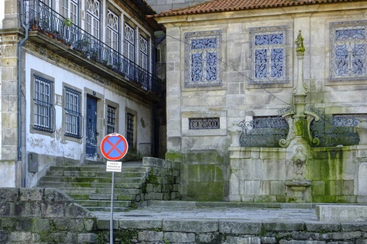 Tem 700 anos e é a casa mais antiga do Porto