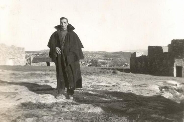 Cego e com 80 anos: a história do último habitante da aldeia abandonada de Calvo