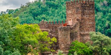 Castelo da Lousã: um dos mais peculiares e bonitos castelos de Portugal