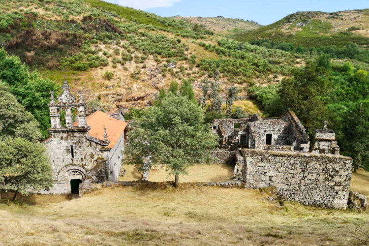 Mosteiro de Pitões das Júnias: o local mais enigmático do Gerês