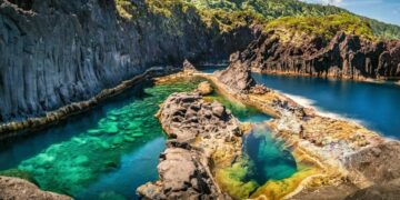 Poça de Simão Dias: uma das mais fantásticas piscinas naturais de Portugal