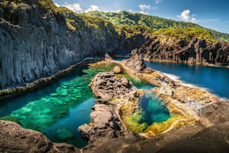 Poça de Simão Dias: uma das mais fantásticas piscinas naturais de Portugal